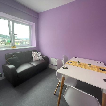 Neon 160 Hostel Swansea Luaran gambar