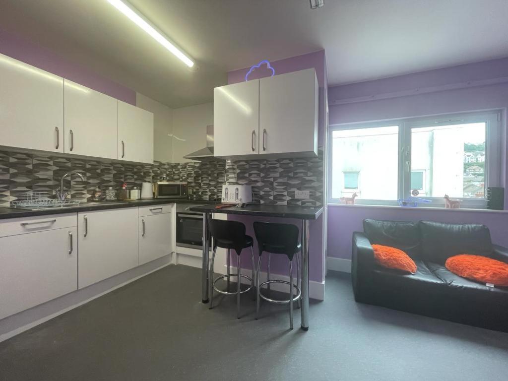 Neon 160 Hostel Swansea Luaran gambar